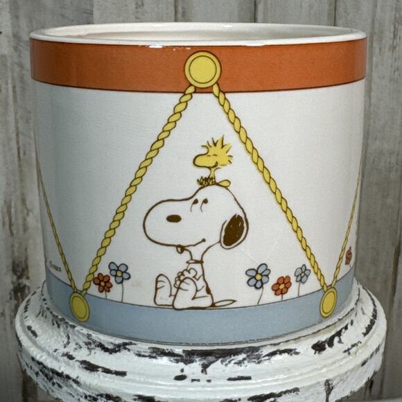 Vintage 1970’s Snoopy Peanuts Ceramic Drum Vase And Planter - Picture 4 of 12